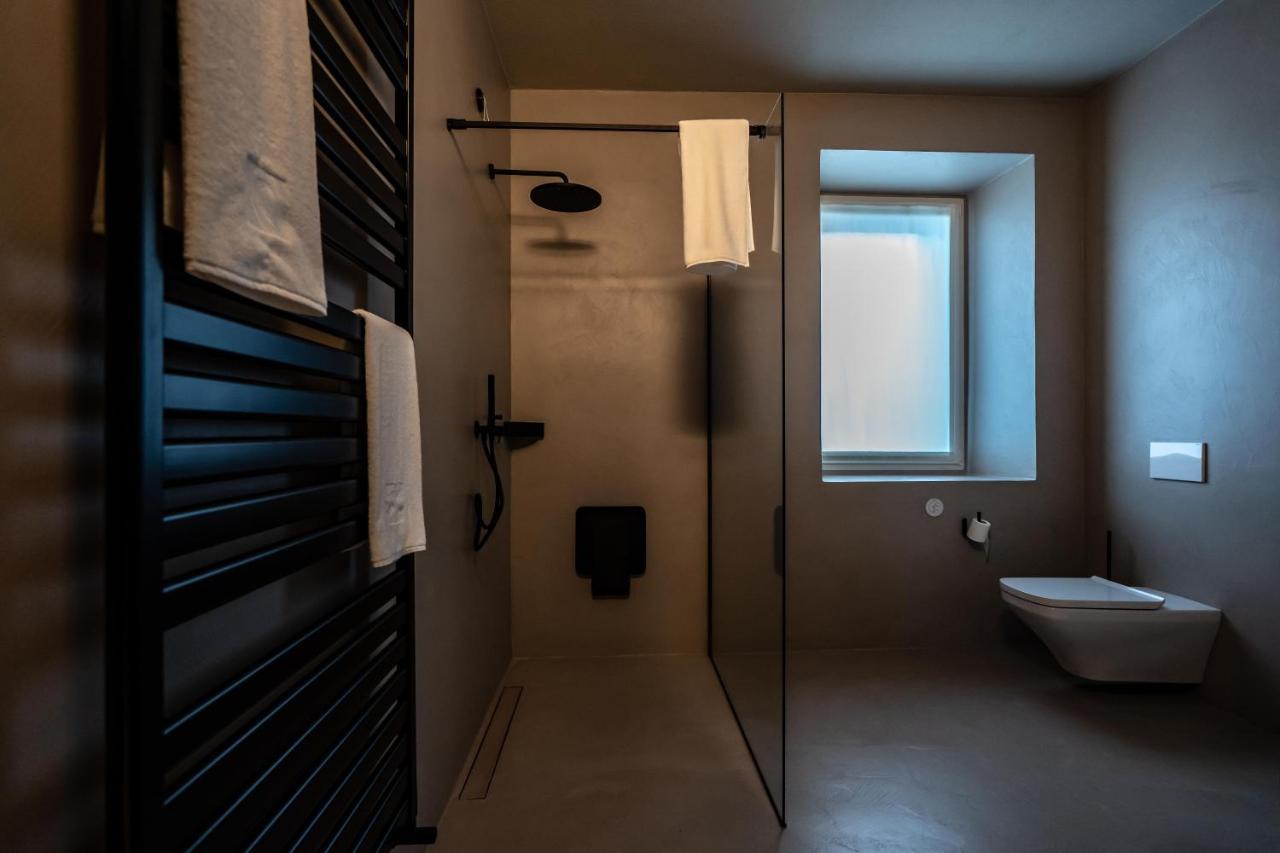 Locanda Moderna Carlambroeus Montevecchia Esterno foto